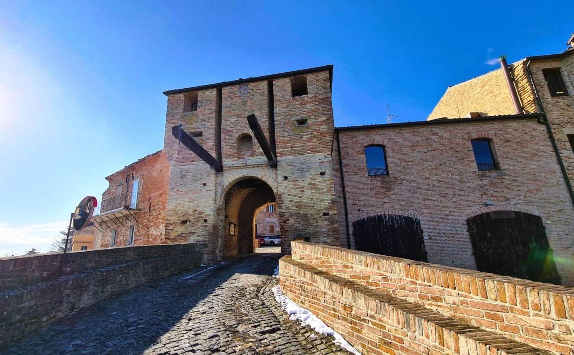 Vila Borgo Calbianco - Private House With Pool & Airco Cerreto Castello Exteriér fotografie