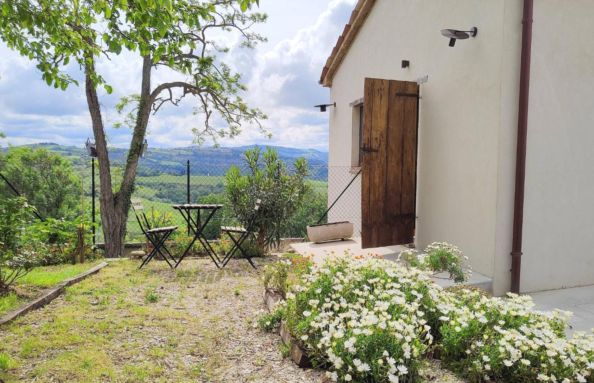 Vila Borgo Calbianco - Private House With Pool & Airco Cerreto Castello Exteriér fotografie
