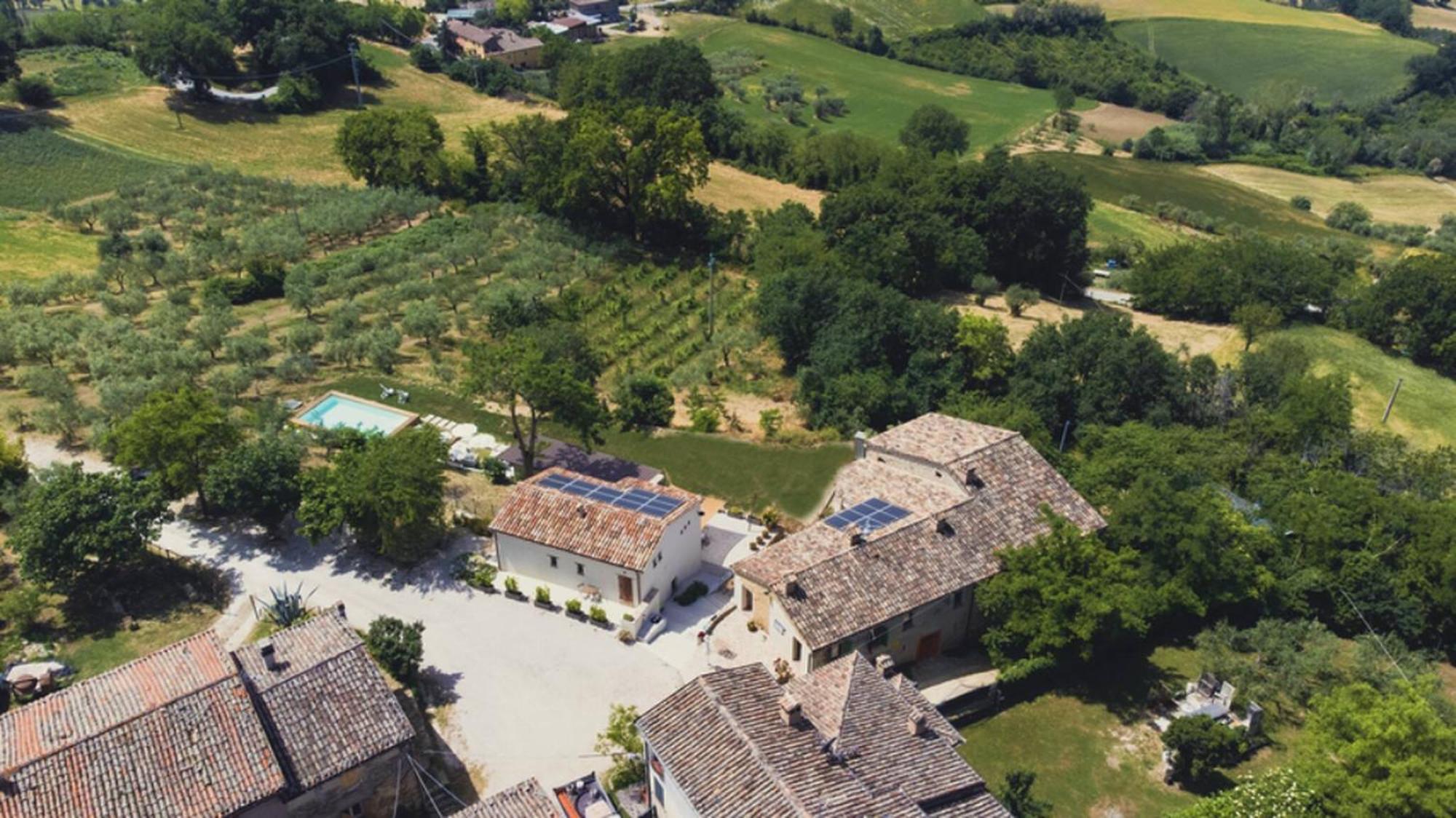 Vila Borgo Calbianco - Private House With Pool & Airco Cerreto Castello Exteriér fotografie