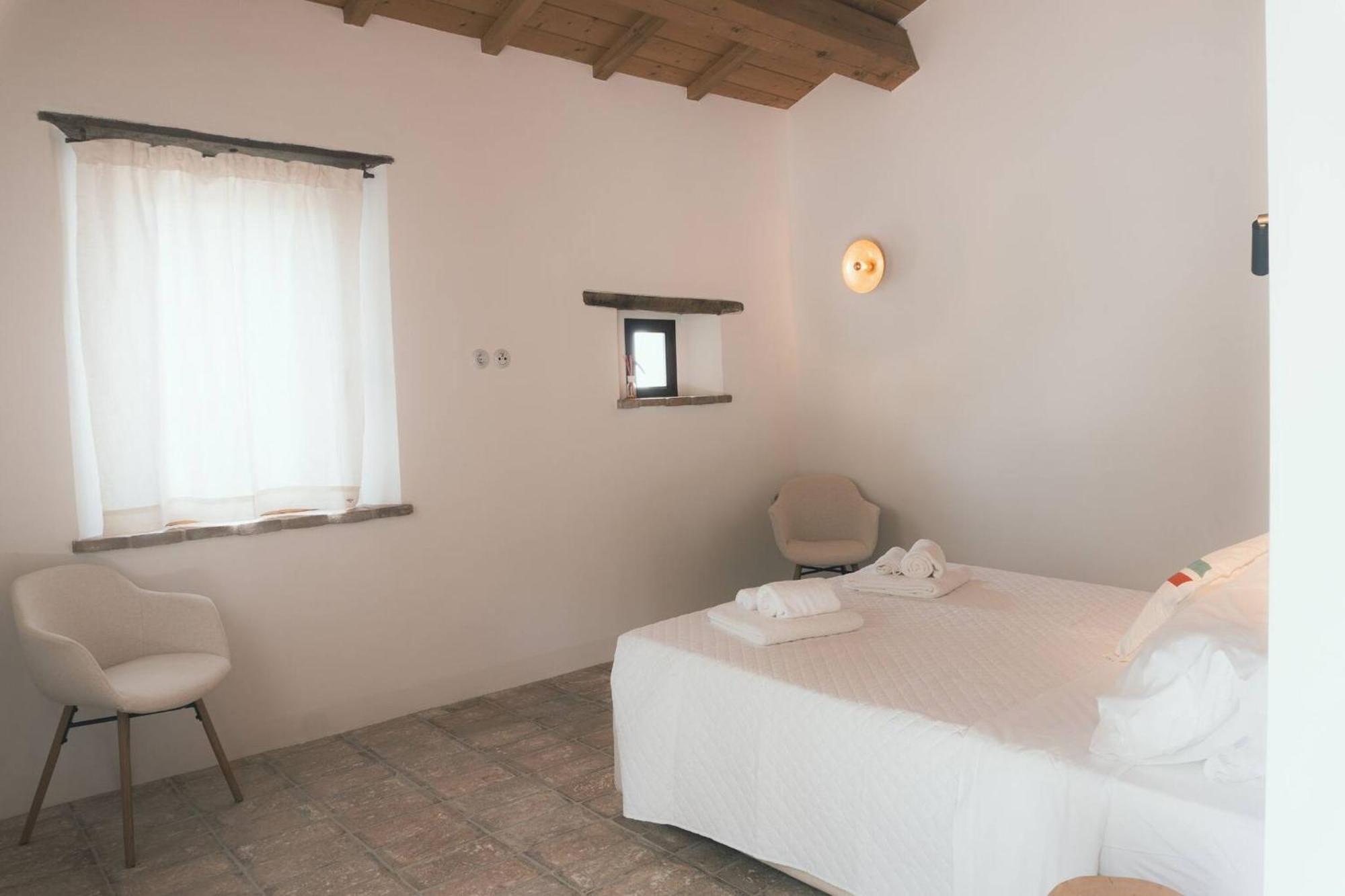Vila Borgo Calbianco - Private House With Pool & Airco Cerreto Castello Exteriér fotografie